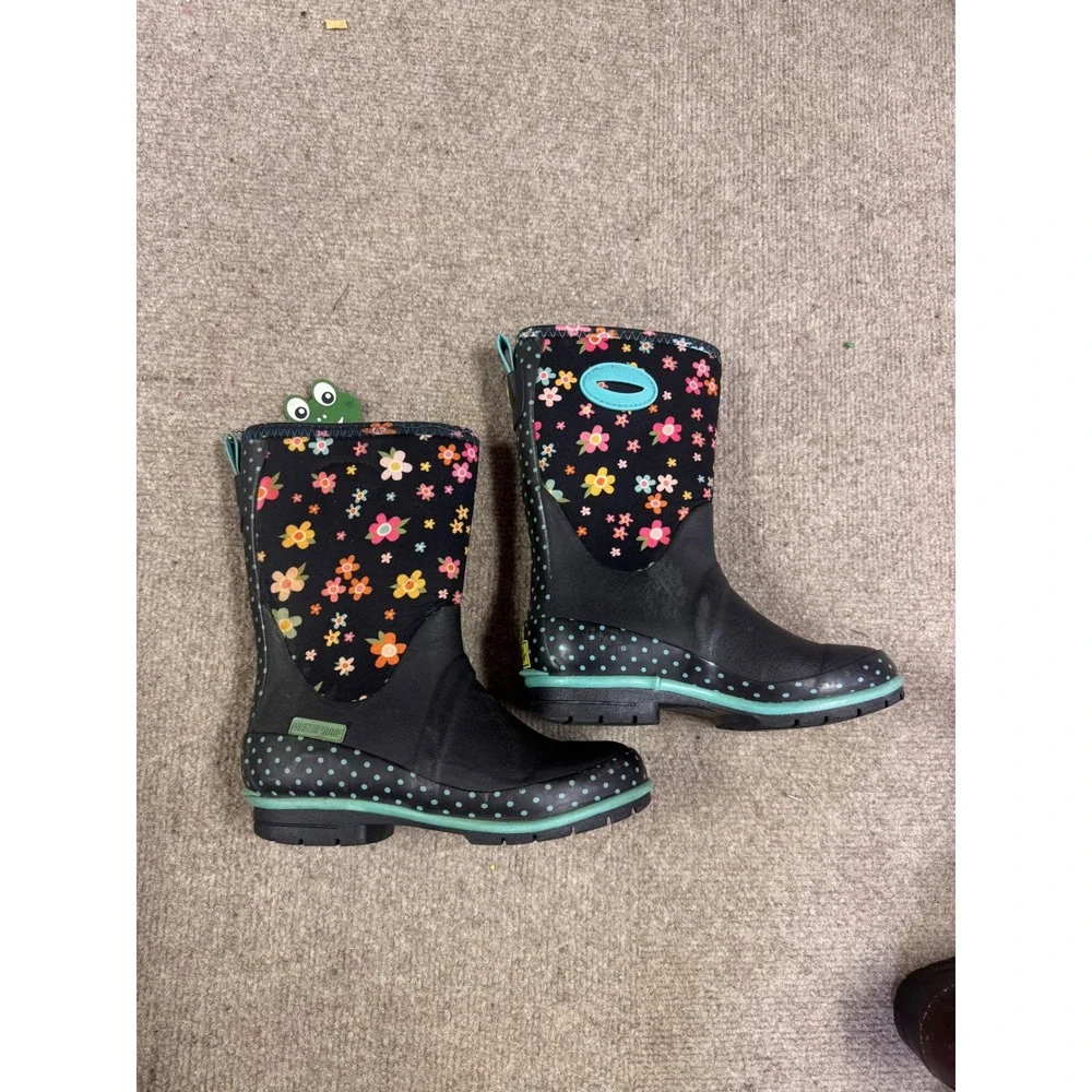 Western Chief Kids Daisy Delight Neoprene Waterproof Rain Boots Black Floral 1